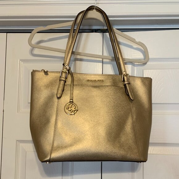 Michael Kors Large Gold Shoulder bag - Picture 1 of 15